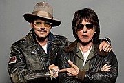 Johnny Depp a Jeff Beck nahráli cover Johna Lennona
