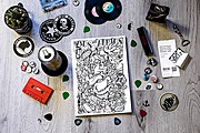 Půl kila čtení a originálních ilustrací. Kids and Heroes vydávají tištěný fanzine