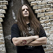 Zpěvák CANNIBAL CORPSE chystá sólové album