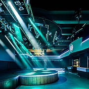 Duben v Lucerna Music Baru, Futuru a Cargo Gallery