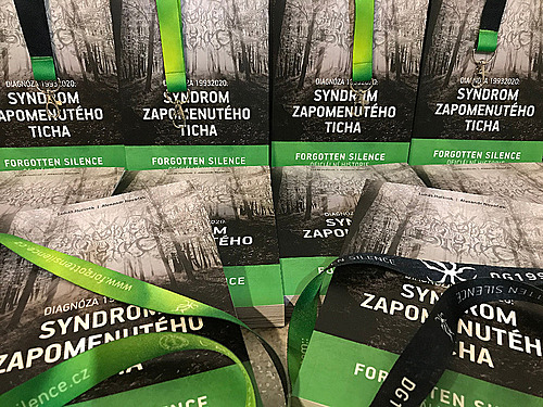 Alexandr Nováček | Lukáš Hořínek | Onehalph – Kniha o historii FORGOTTEN SILENCE očima spoluautorů a grafika. 