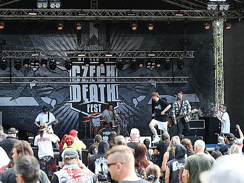 METALGATE CZECH DEATH FEST 2022 – den druhý (pátek)