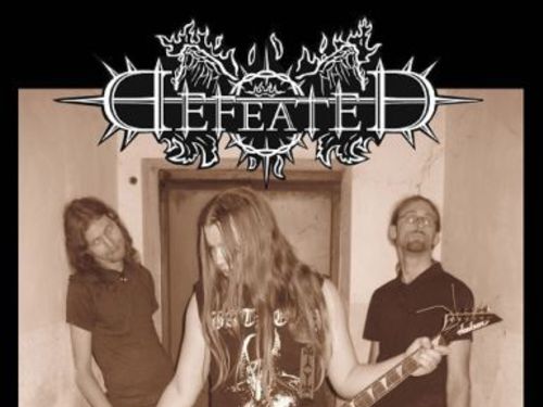 DEFEATED &#8211; &#8222;Deset otázek&#8220;