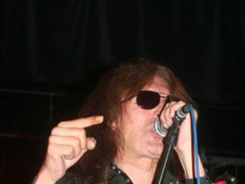 ALEŠ BRICHTA – Nevěřte krátkomluvkům a mějte svůj vlastní názor, vždyť jste sakra svéprávní rockeři!