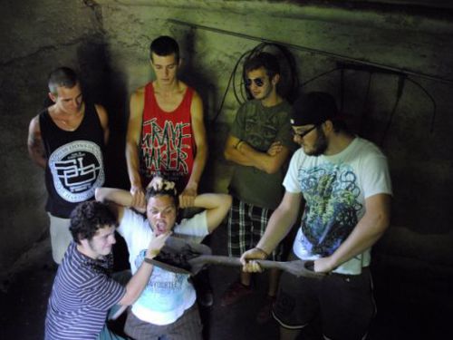 SUFFOCATE WITH YOUR FAME – Natočit album je sen snad každé kapely. Nám se to povedlo díky výhře v Metalgate Massacre a jsme strašně vděční za tu možnost.