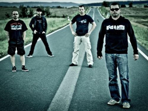 SCREAMING DOWN &#8211;  &#8222;Deset otázek&#8220;