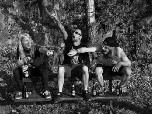 KAOSQUAD – Neděláme muziku pro to, abychom hráli jen ve zkušebně nebo doma v obýváku.