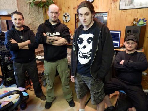 GUTTER SLUT – Hlavní je nepřestat a jet si svoje boogie tak, jak to umíme nejlíp.