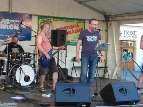 S.A.W – „Deset otázek“