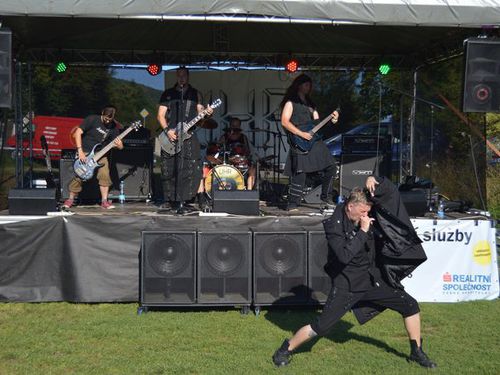 UHR – „Deset otázek“