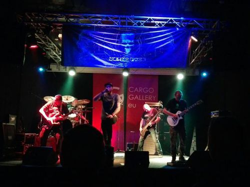 WRONG FACE – „Deset otázek“