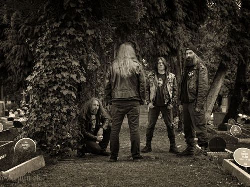GÖTTERDÄMMERUNG – Thrash metal inspirovaný skutečnými událostmi 2. světové války.