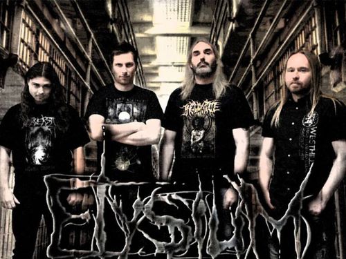 ELYSIUM – Snažíme se posluchače udržovat v pozornosti a nestát na místě.